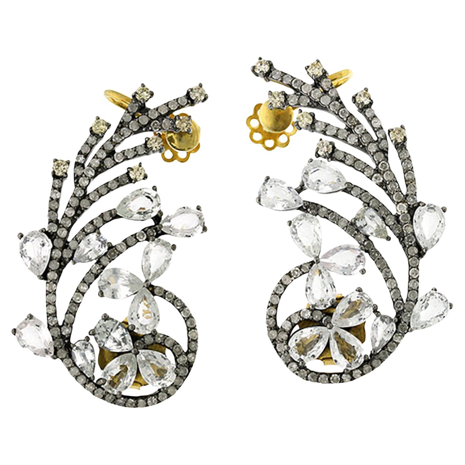 Boucles d'oreilles manchette en diamants pavés avec diamants en forme de poire en vente