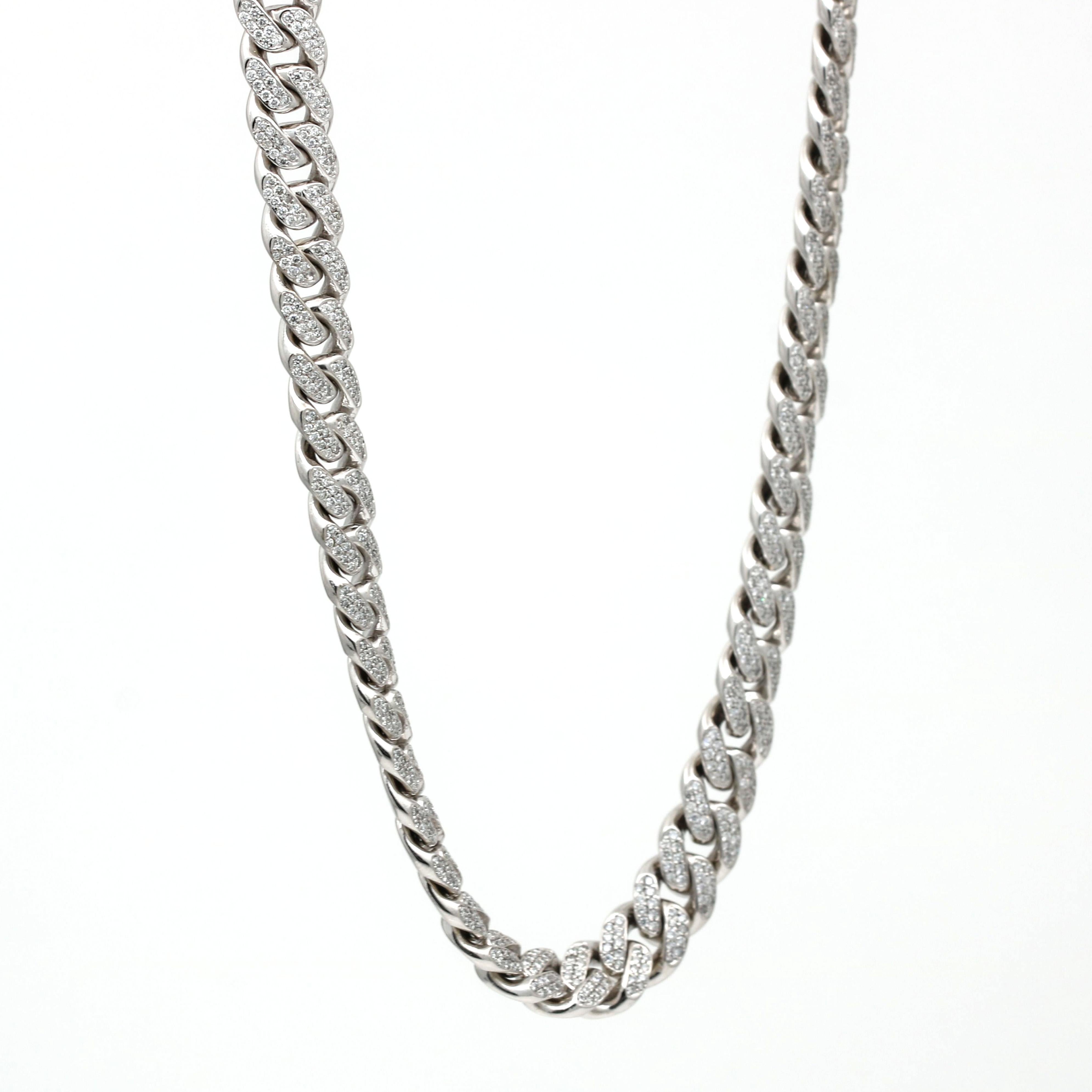 This 14k white gold chain features curb link pave-set brilliant round-cut diamonds in a high-quality, contemporary design that makes for an eye-catching look without compromising comfort. The chain is solid and durable, and easy to wear. The chain