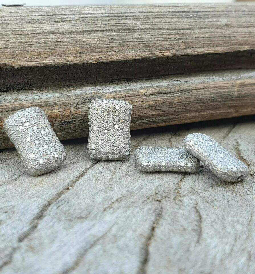 Pave Diamond Cushion Beads 925 Silver Diamond Necklace Beads Jewelry Findings In New Condition For Sale In Chicago, IL
