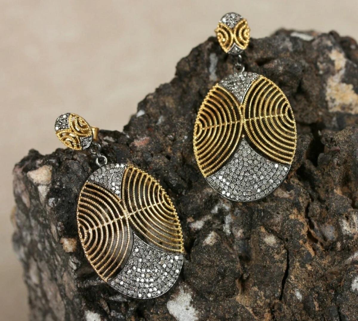 Pendiente colgante de diamantes con pavé Plata 925 Pendientes de moda con diamantes Joyería fina en venta 2