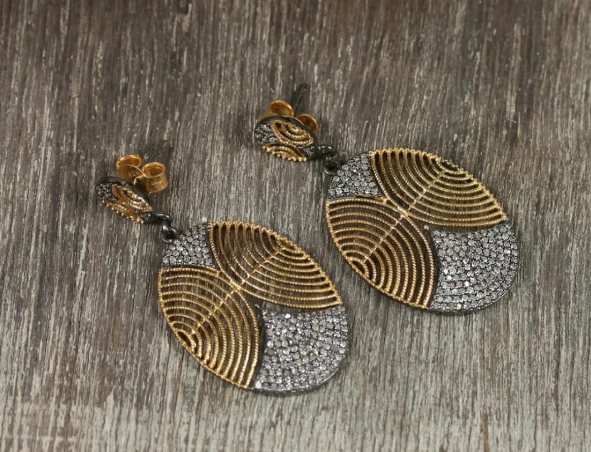 Pendiente colgante de diamantes con pavé Plata 925 Pendientes de moda con diamantes Joyería fina en venta 3