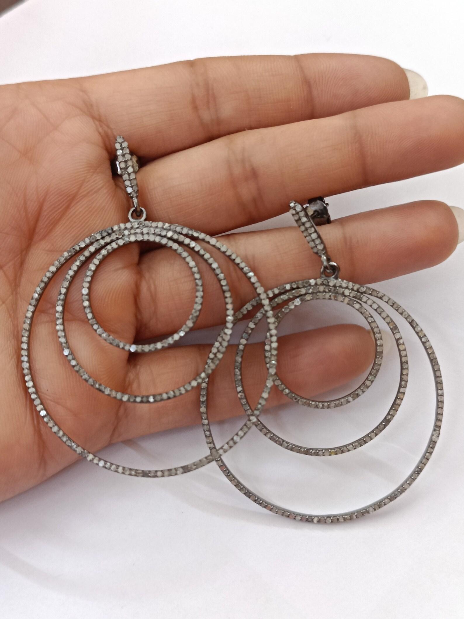 Pave Diamond Dangle Hoop Earring 925 Sterling Silver Regalo di nozze per le donne. in vendita 1