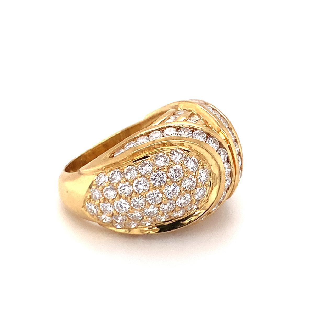 Pave Diamond Dome 18K Yellow Gold Ring, circa 1970s For Sale 2