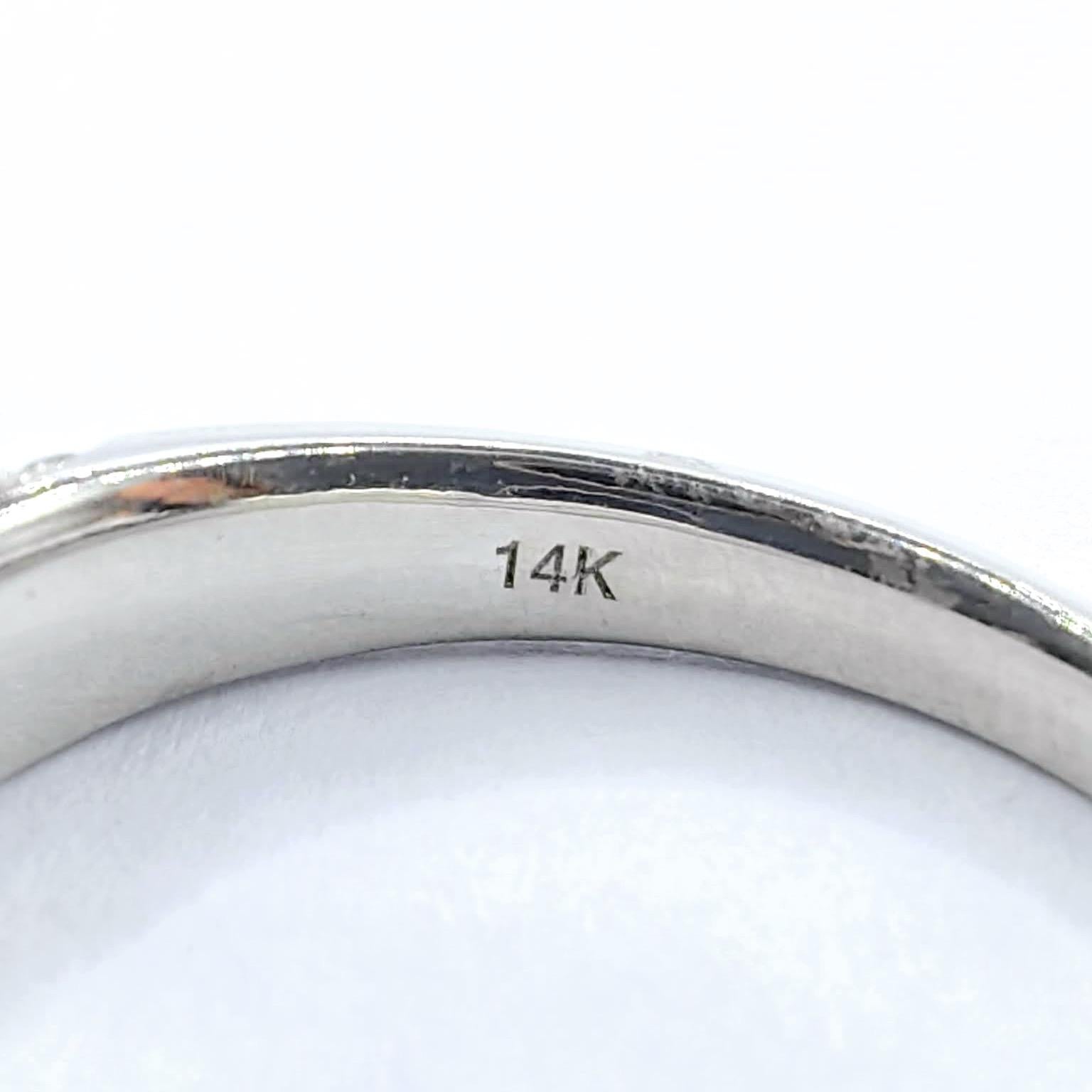 En vente :  Bague empilable Pavé Diamond Dome Open Tapered Band en or blanc 18K 6