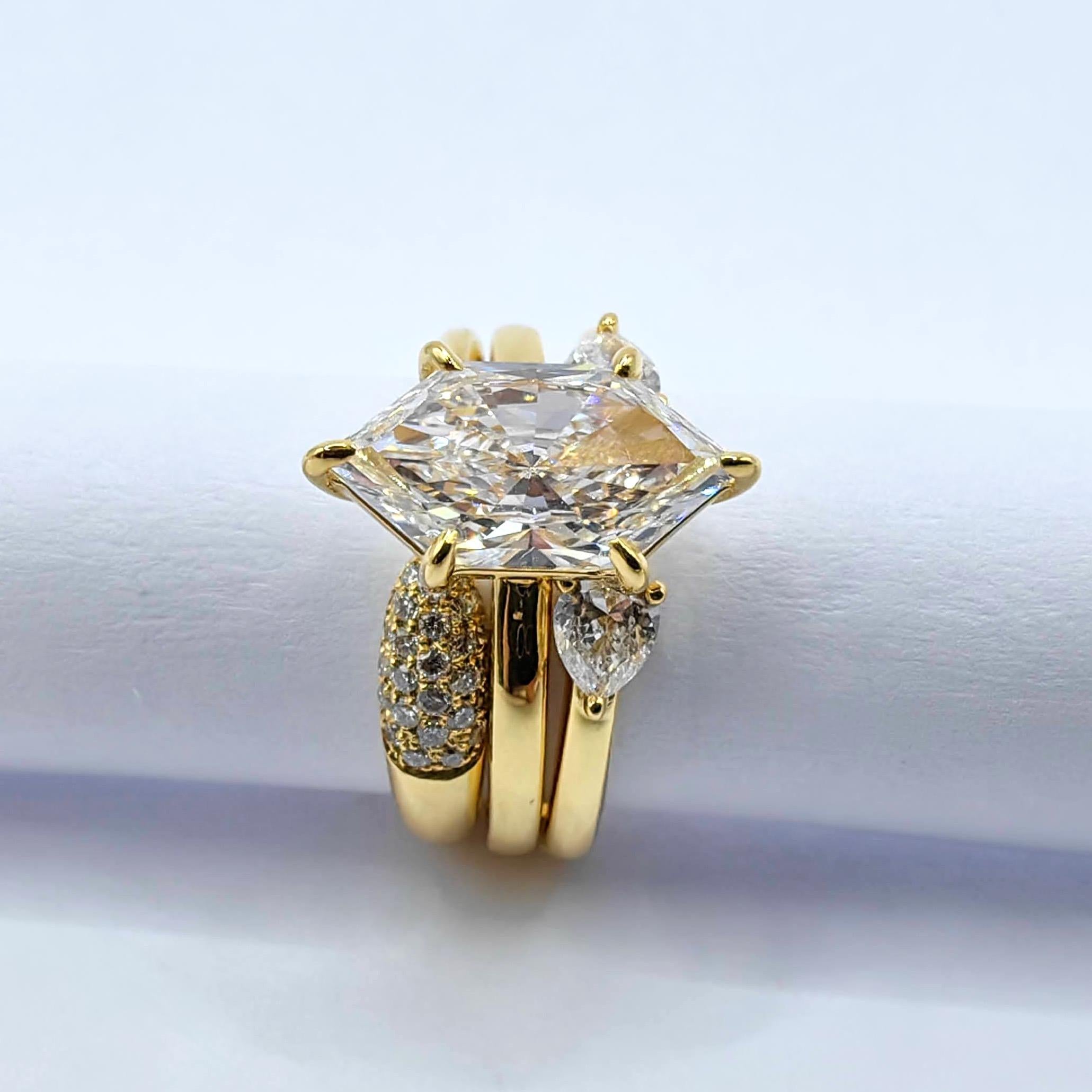 En vente :  Bague empilable en or jaune 18 carats Pavé Diamond Dome Open Tapered Band 7