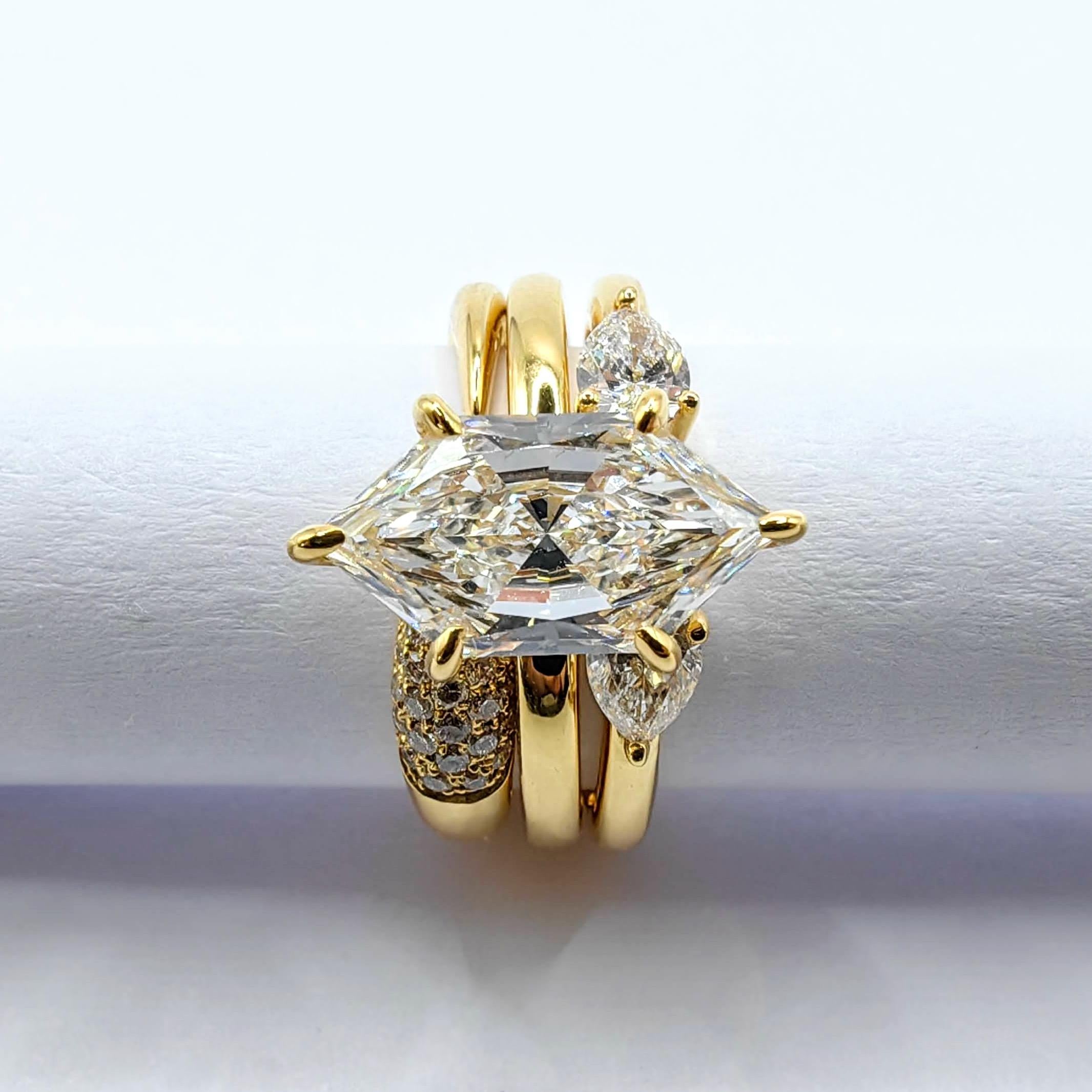 En vente :  Bague empilable en or jaune 18 carats Pavé Diamond Dome Open Tapered Band 8