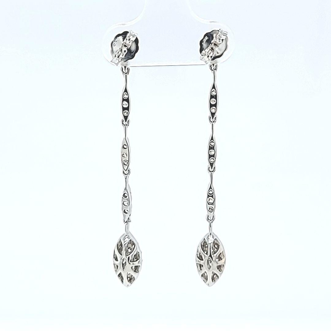 Pave Diamond Drop Earrings in White Gold In Good Condition For Sale In Coral Gables, FL