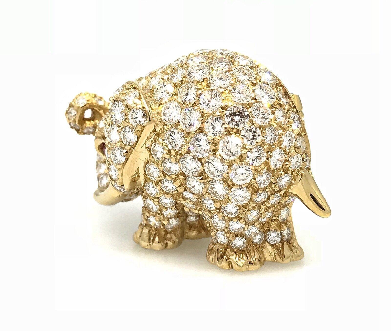Pavé Diamond Elephant Pin / Brooch 8.00 Carat Total Weight in 18k Yellow Gold In Excellent Condition For Sale In La Jolla, CA