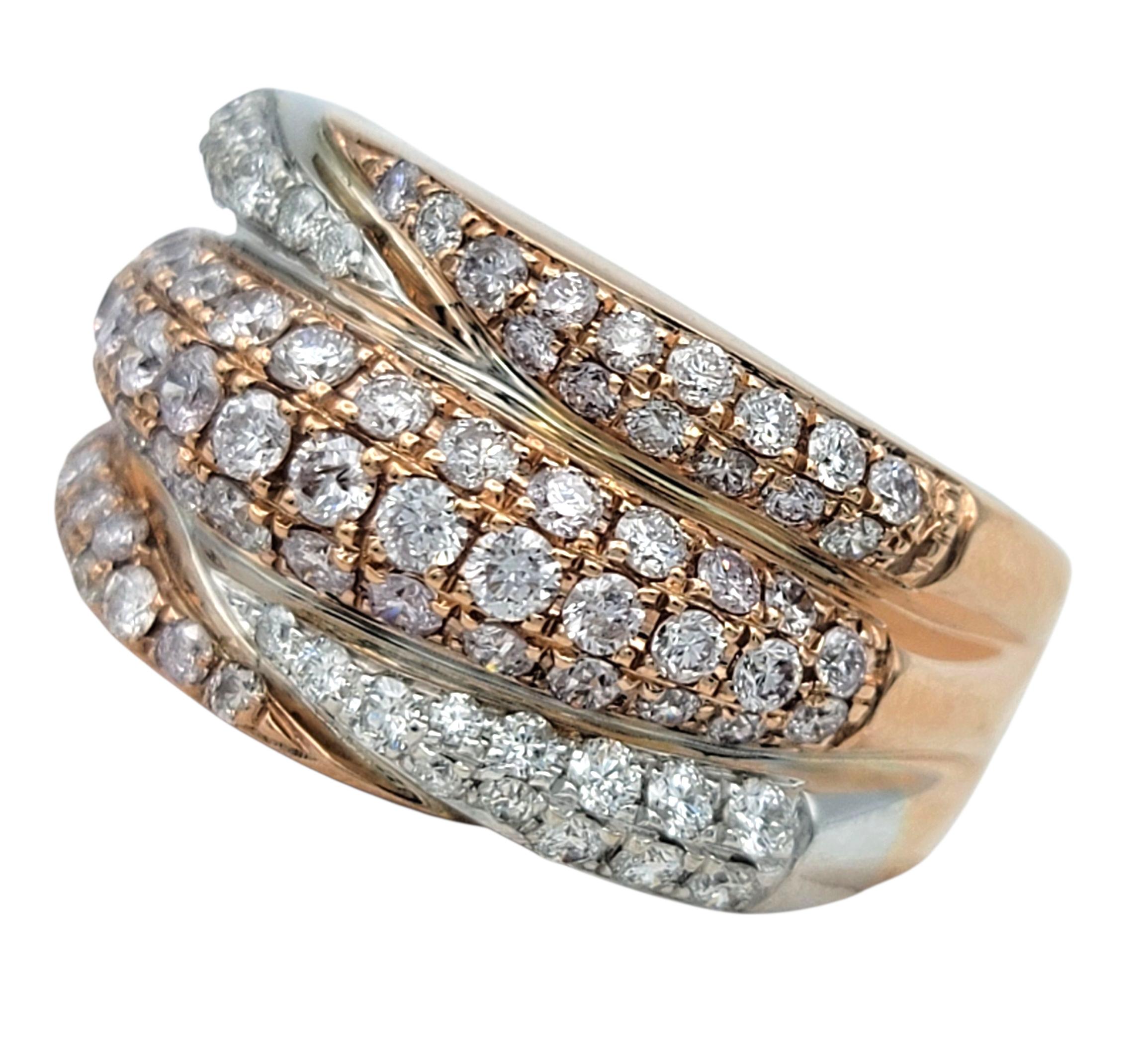 Fünfreihiger skulpturaler Pavé-Diamantring aus 14 Karat Weiß- und Roségold (Zeitgenössisch) im Angebot