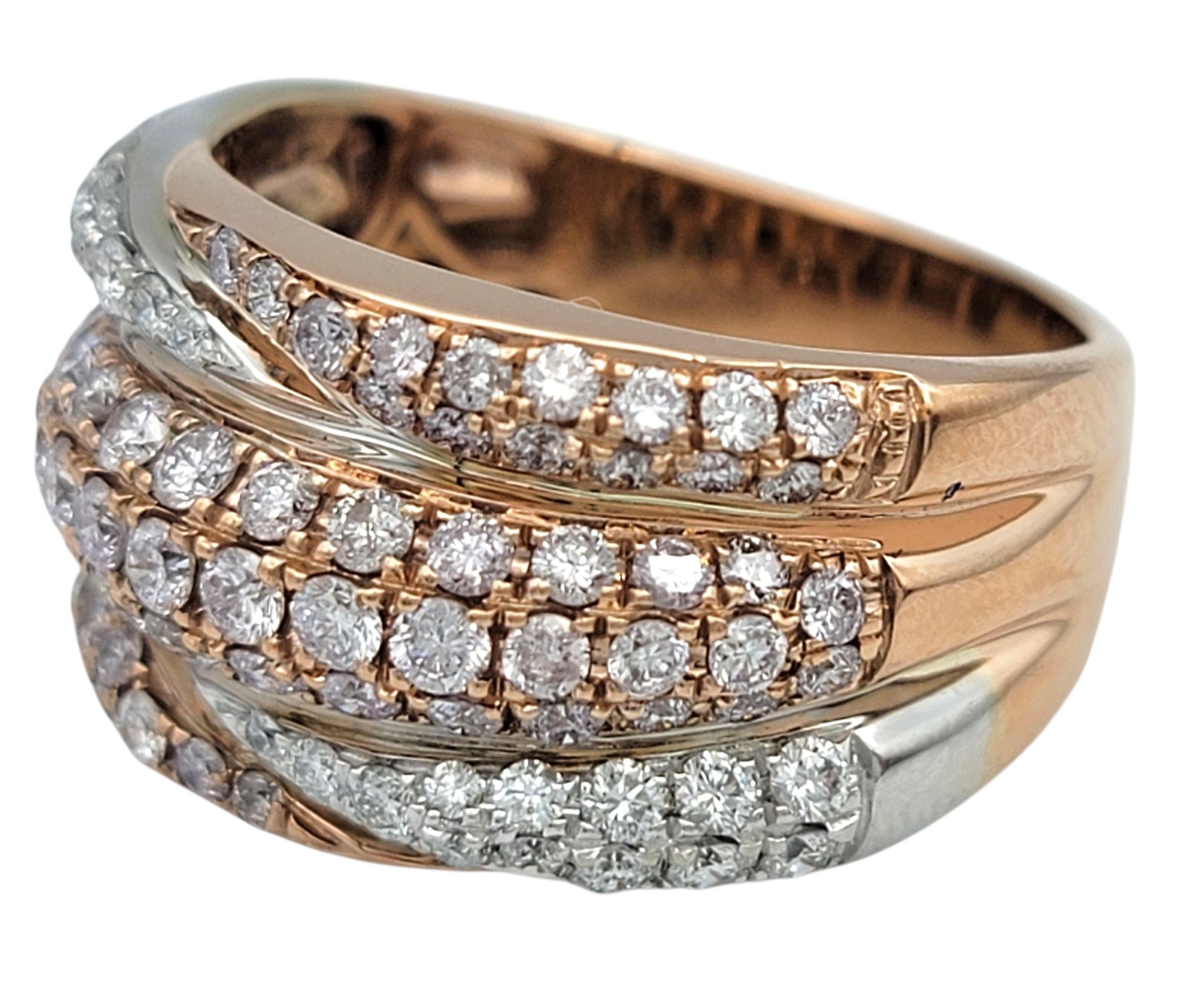 Fünfreihiger skulpturaler Pavé-Diamantring aus 14 Karat Weiß- und Roségold im Zustand „Gut“ im Angebot in Scottsdale, AZ