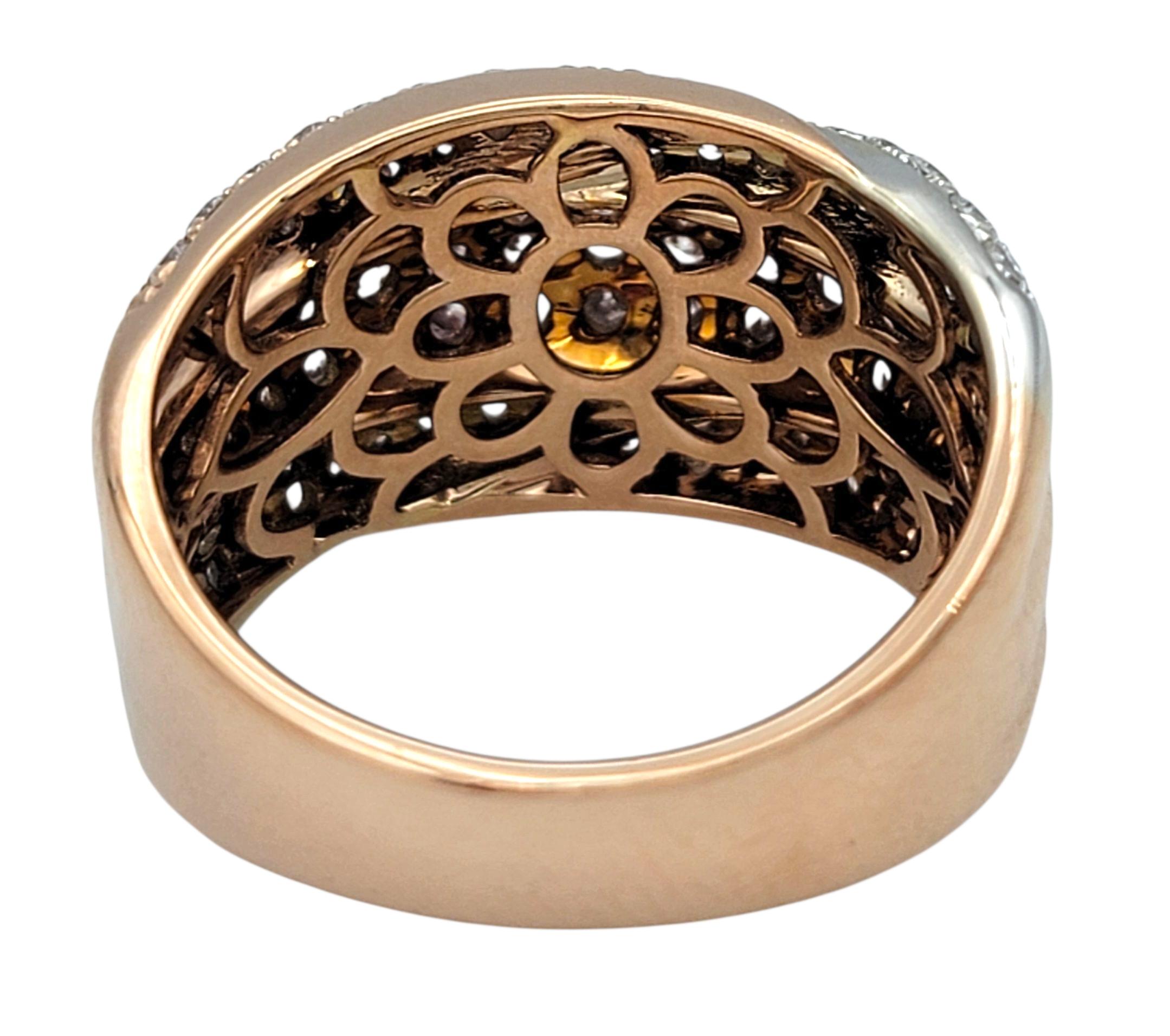 Fünfreihiger skulpturaler Pavé-Diamantring aus 14 Karat Weiß- und Roségold im Angebot 1