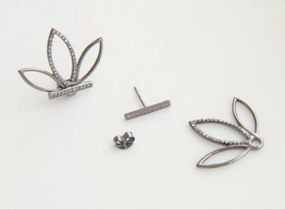 Paire de boucles d'oreilles fleurs en diamant pavé en argent 925 bijoux d'anniversaire en diamant. en vente 2
