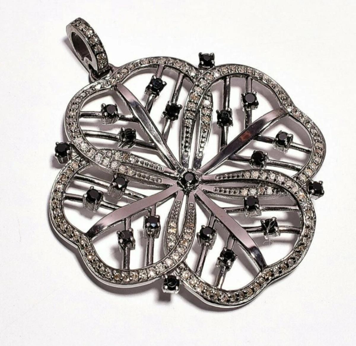 Art déco Pendentif fleur en diamant pavé Argent 925 Spinel Gem Locket Pendentif Cadeau. en vente