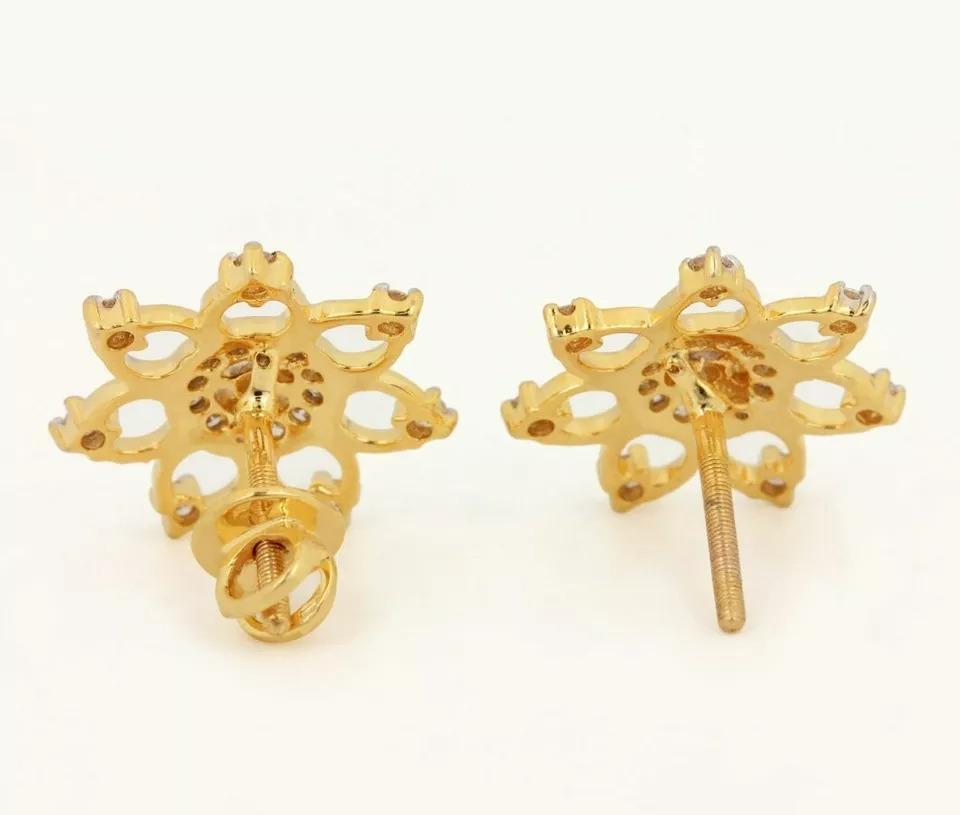 Round Cut Pave Diamond Flower Stud Earring 14k Gold For Sale