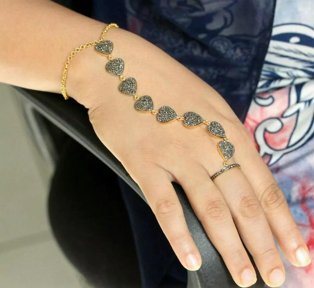 Pave Diamond Hand Harness Bracelet 925 Silver Diamond Jewelry Bracelet Ring.
Light weight can be worn everyday

Additional information:
Condition: New without tags: A brand-new, unused, and unworn item (including handmade items) that is not in