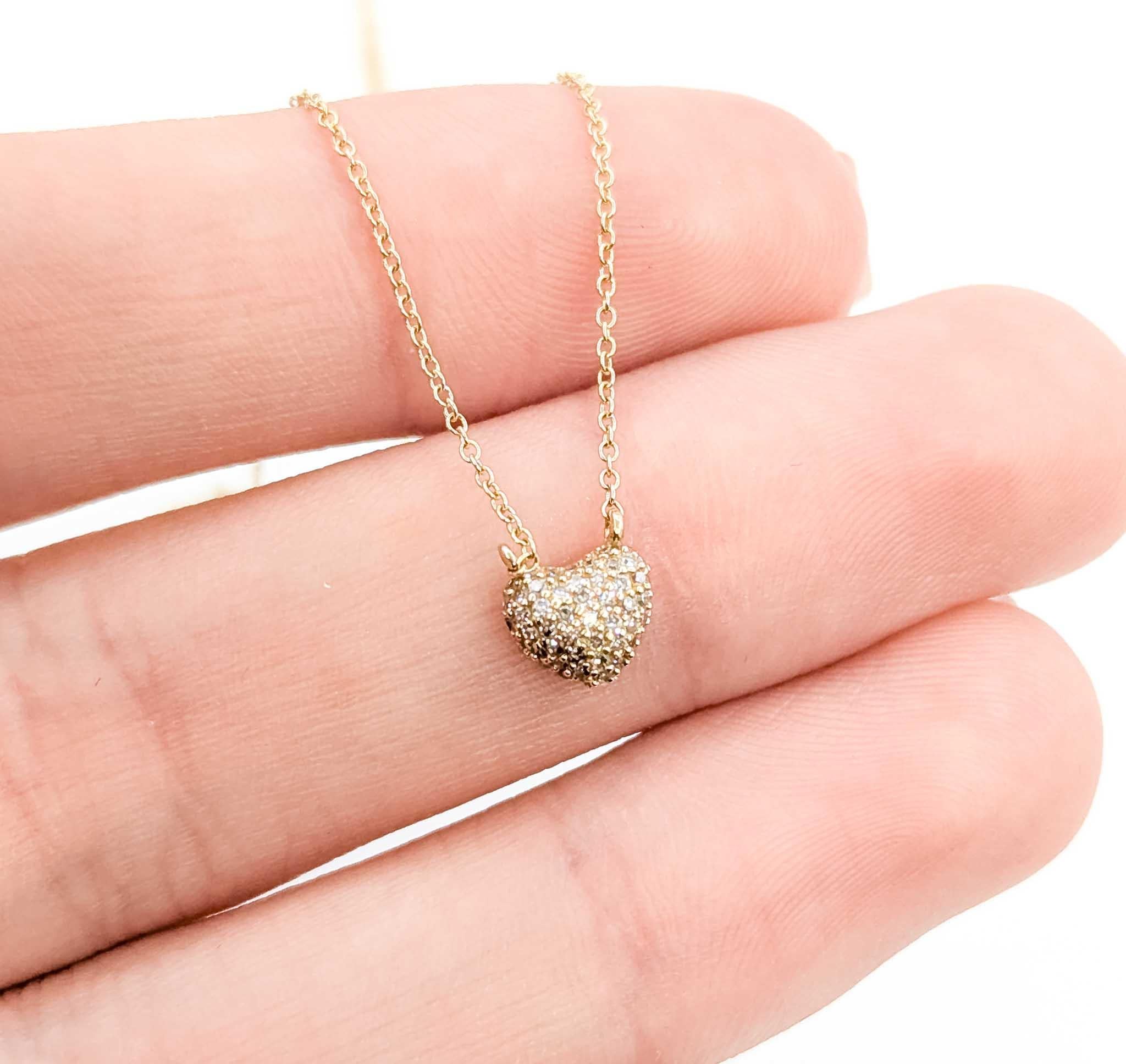 Contemporaneo Collana con cuore di diamanti Pavé in oro giallo 14k in vendita