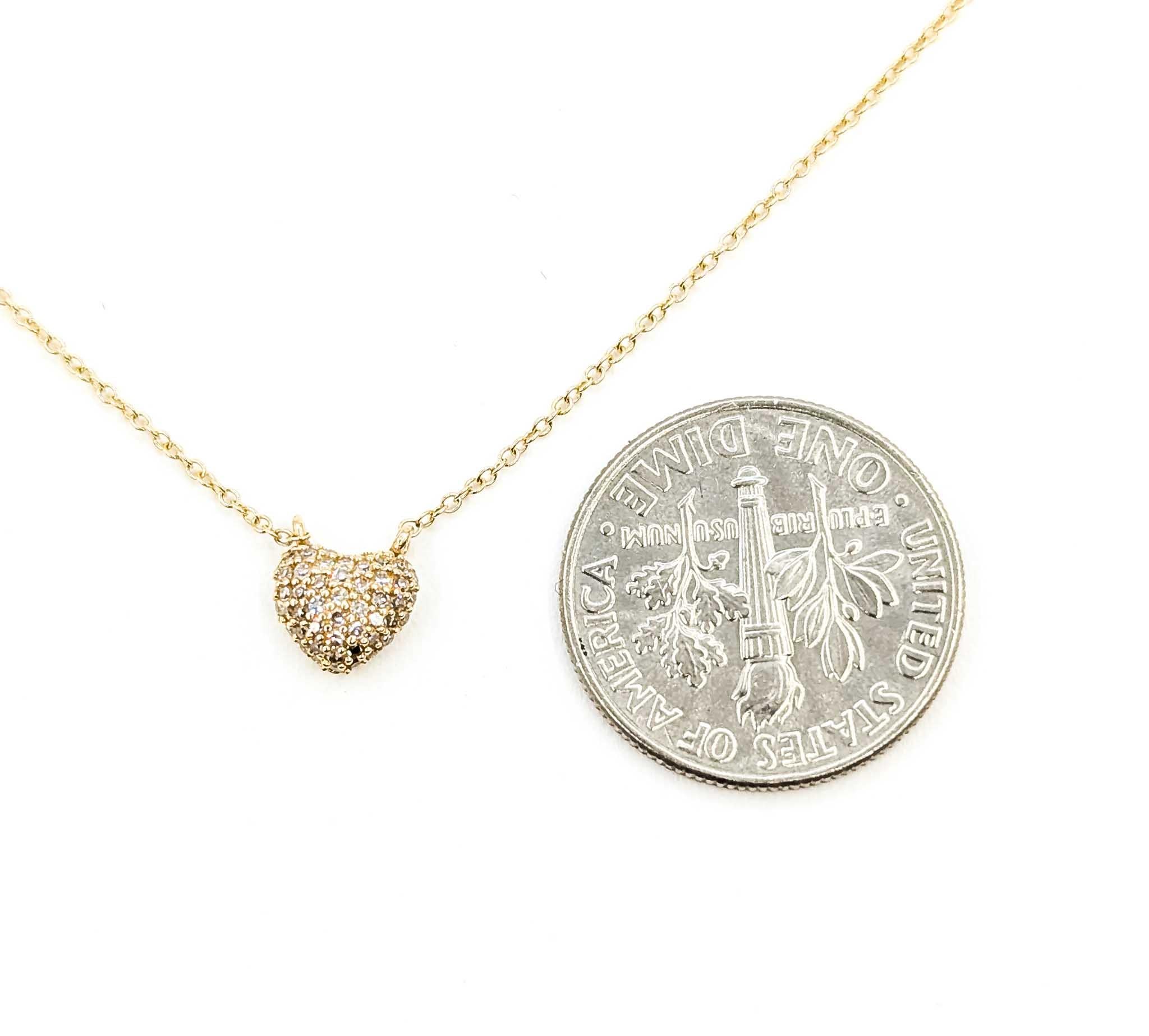 Collana con cuore di diamanti Pavé in oro giallo 14k in vendita 2