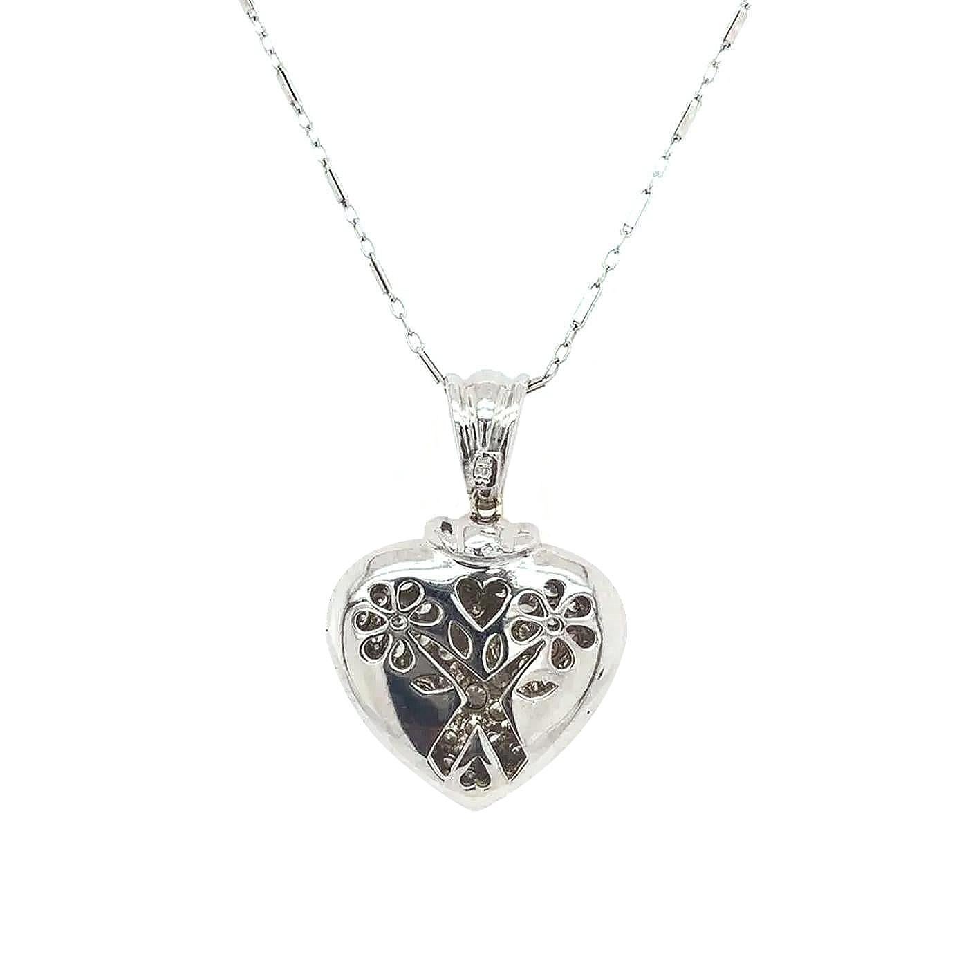 Round Cut  Heart Pendant Necklace 18 Karat White Gold Pave Diamond For Sale