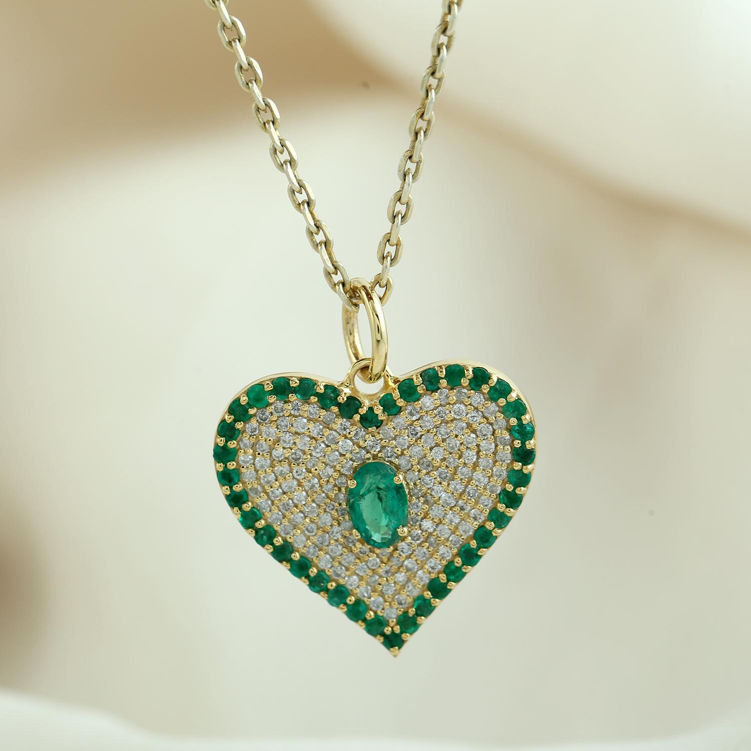 Art Déco Ciondolo a forma di cuore con diamanti in pavé e smeraldo in oro giallo 14 ct. in vendita