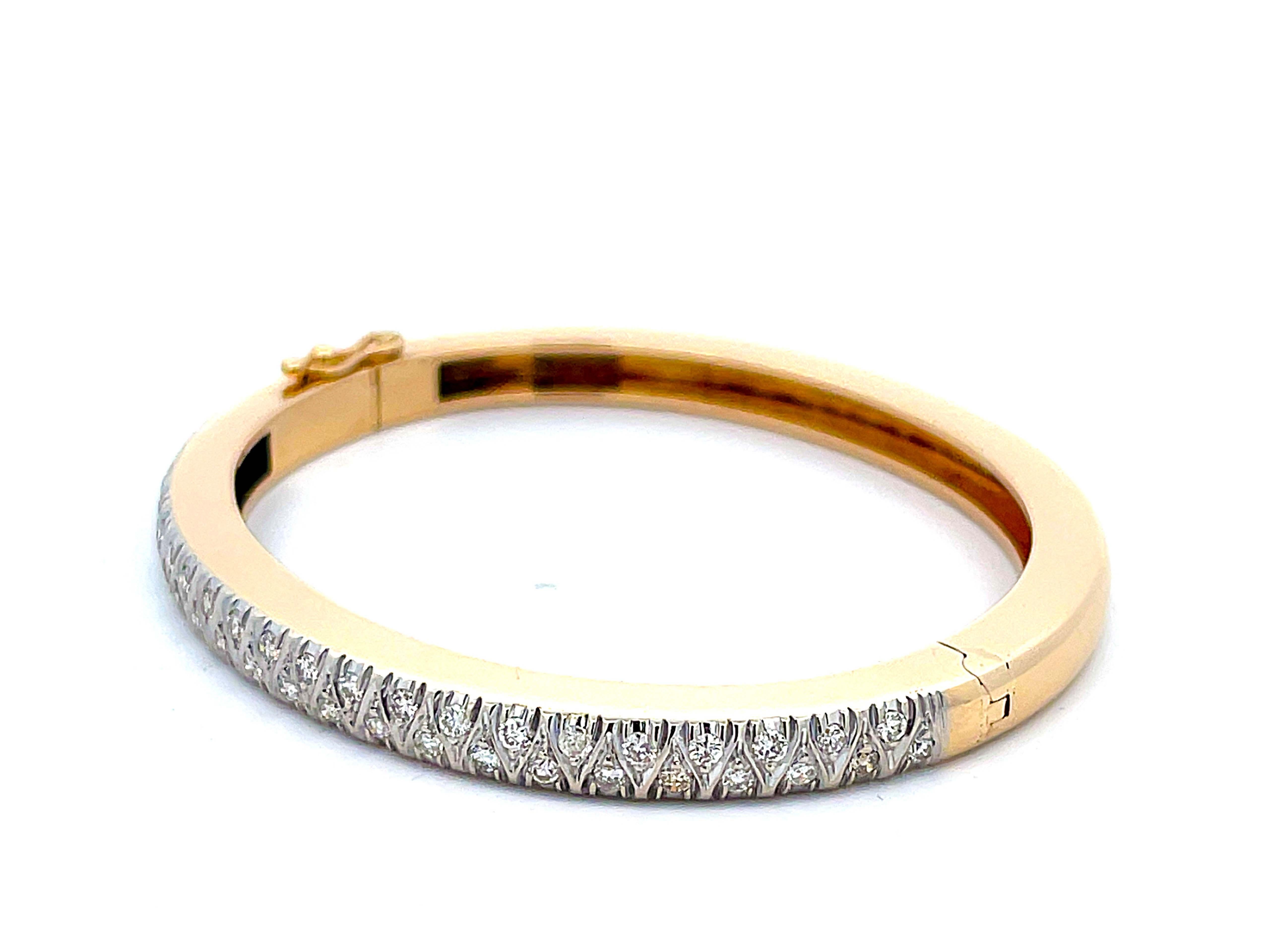 Brilliant Cut Pave Diamond Hinged Bangle in 14k Yellow Gold For Sale