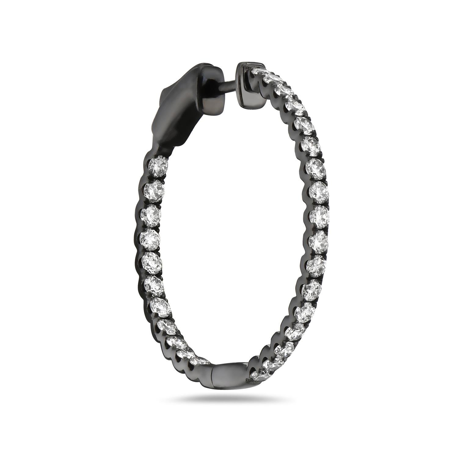 Artigiano Orecchini a cerchio con diamanti Pave in oro 14k in vendita