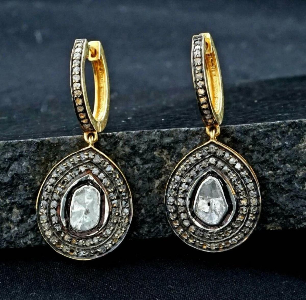 Pave Diamond Hoop Earrings Victorian Style Drop Earring 925 Silver Valentines.

Shape
Teardrop
Style
Dangle/Drop
Base Metal
Sterling Silver
Setting Style
Pavé
Material
Gemstone
Metal Purity
925
Closure
Hook
Main Stone
Diamond
Metal
Sterling