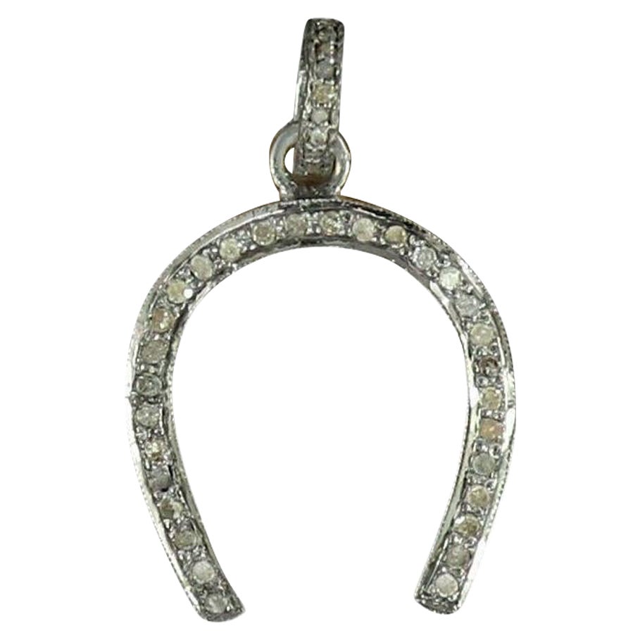 Ciondolo con diamante Pave Horse Shoe Ciondolo a forma di U con diamante in argento 925 in vendita