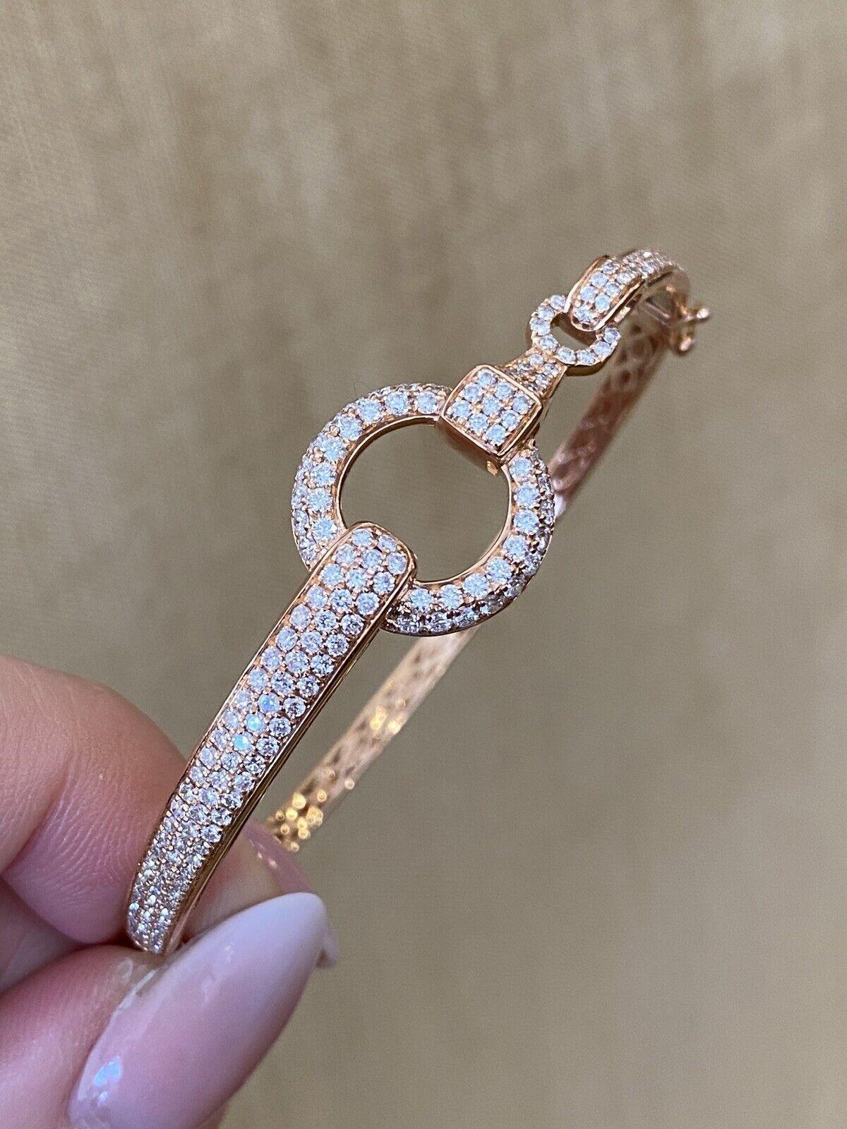 Pavé Diamond Horsebit Style Bangle Bracelet in 18k Rose Gold For Sale 2