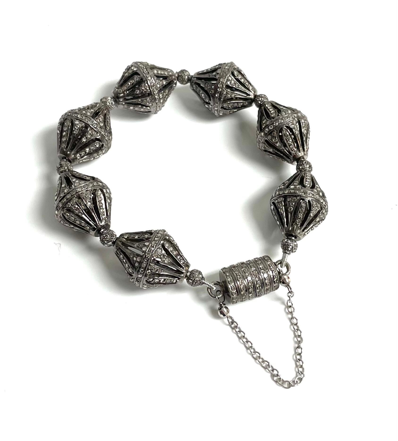 Pave Diamant-Gitter Paradizia Armbänder Damen im Angebot