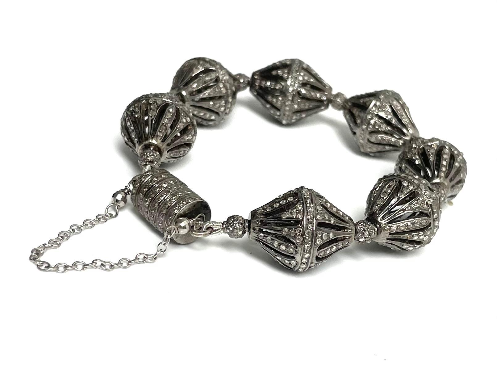 Pave Diamant-Gitter Paradizia Armbänder im Angebot 1