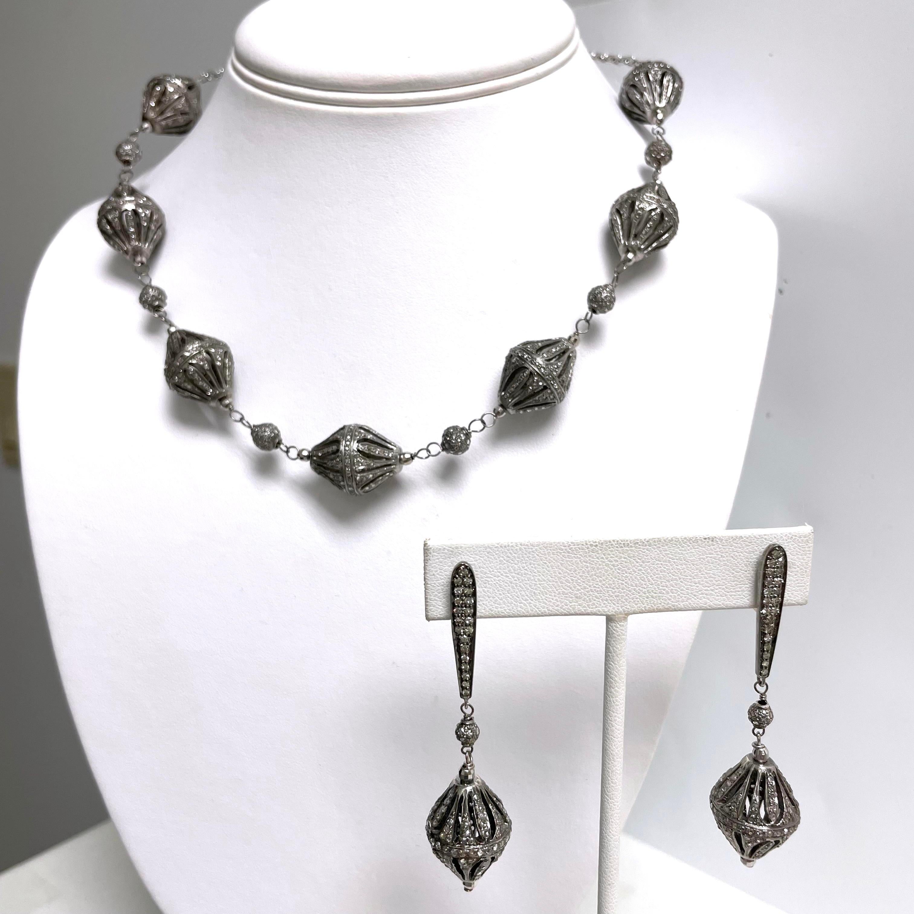 Collier Paradizia en treillis de diamants pavés en vente 3