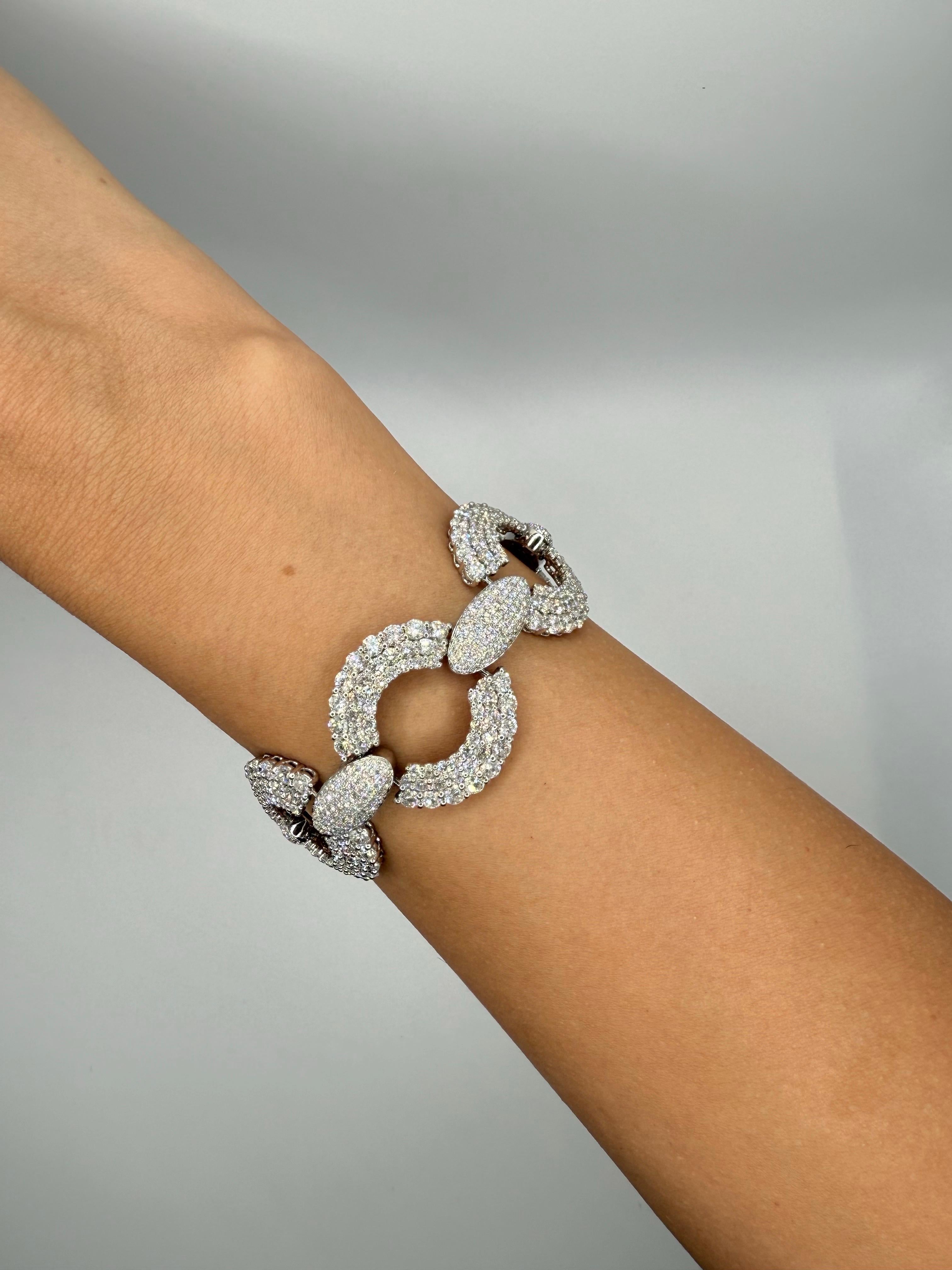 Bracelet à maillons pavés de diamants Neuf - En vente à Los Angeles, CA