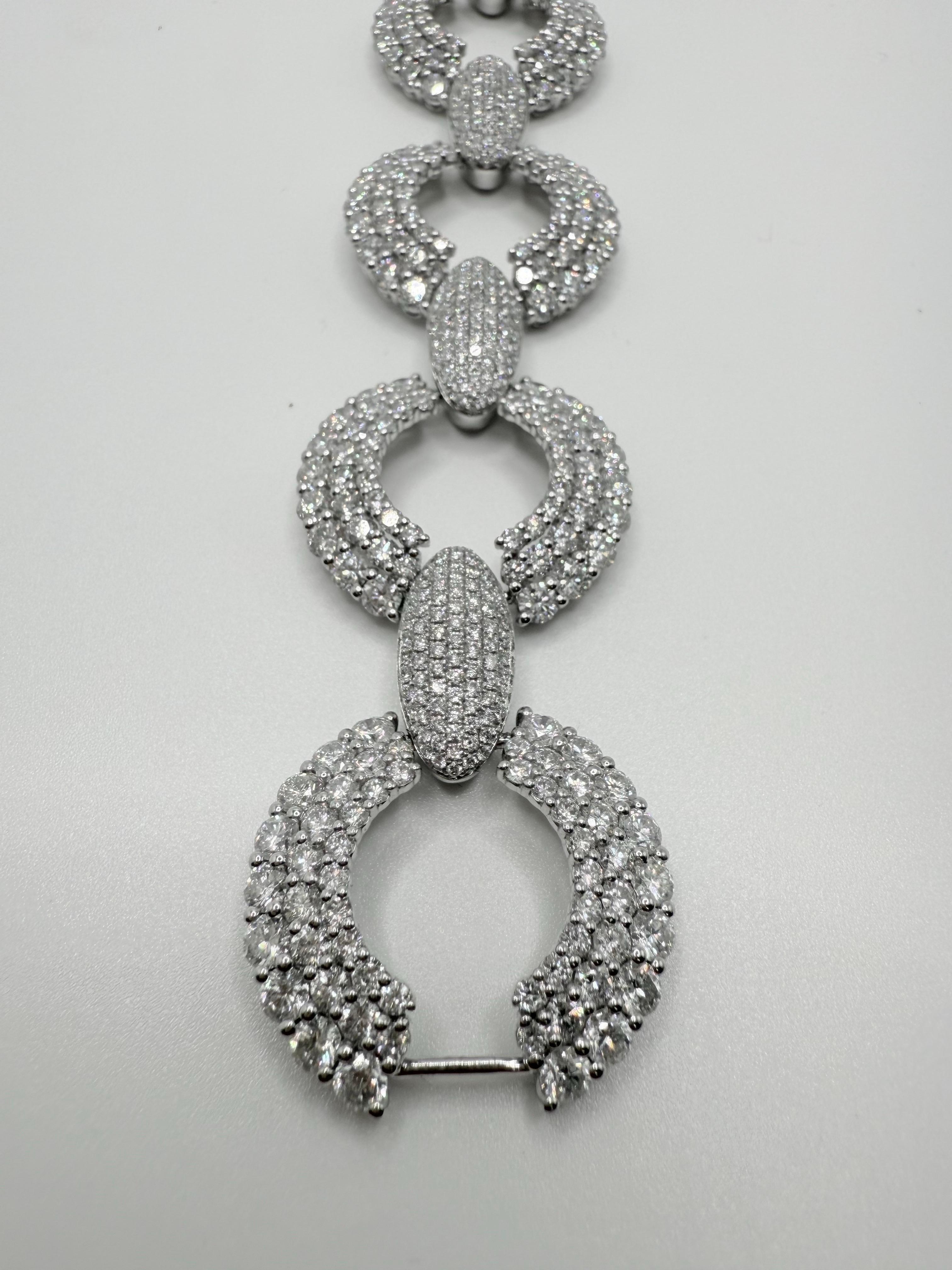 Bracelet à maillons pavés de diamants en vente 3