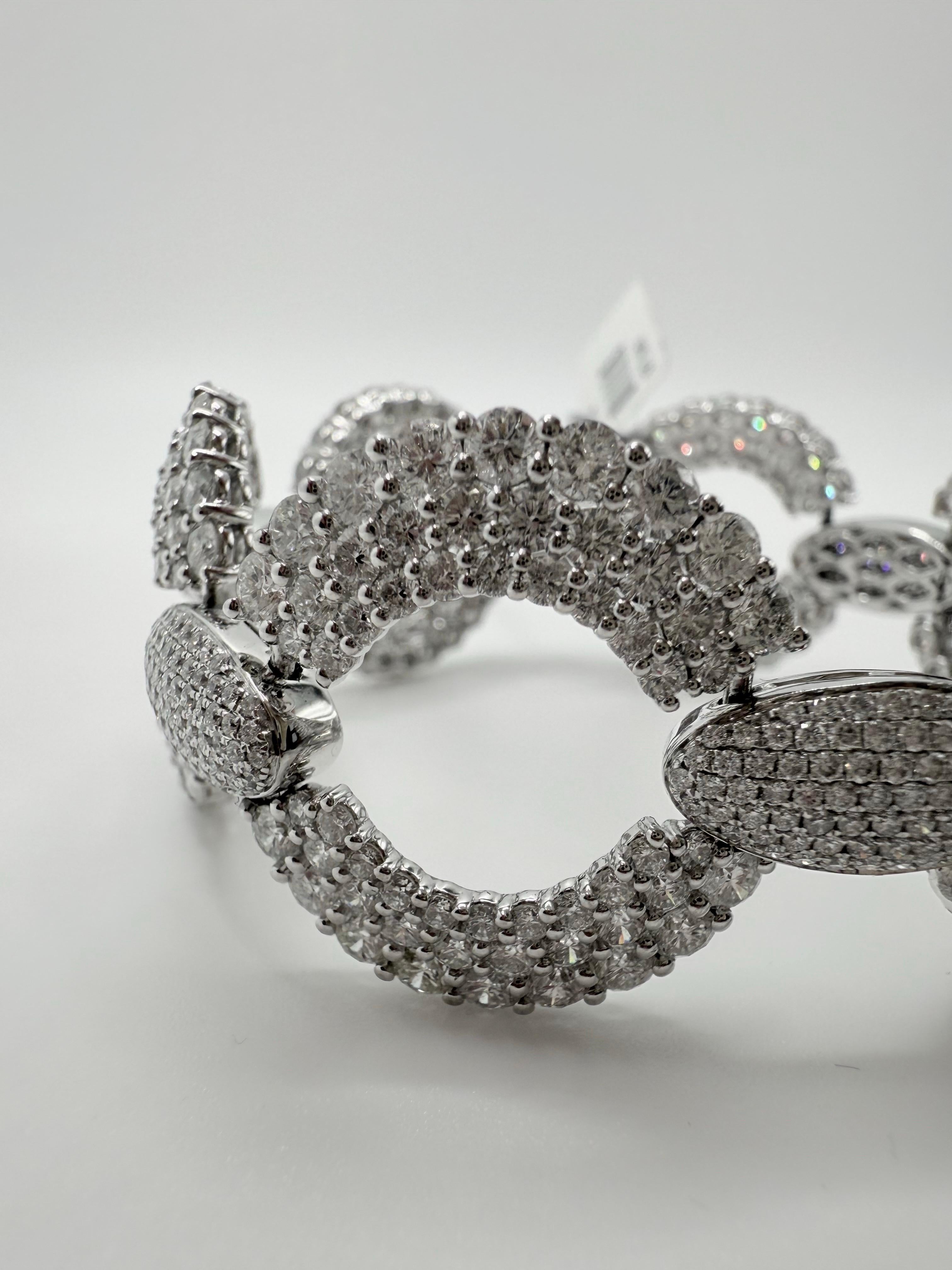 Bracelet à maillons pavés de diamants en vente 4