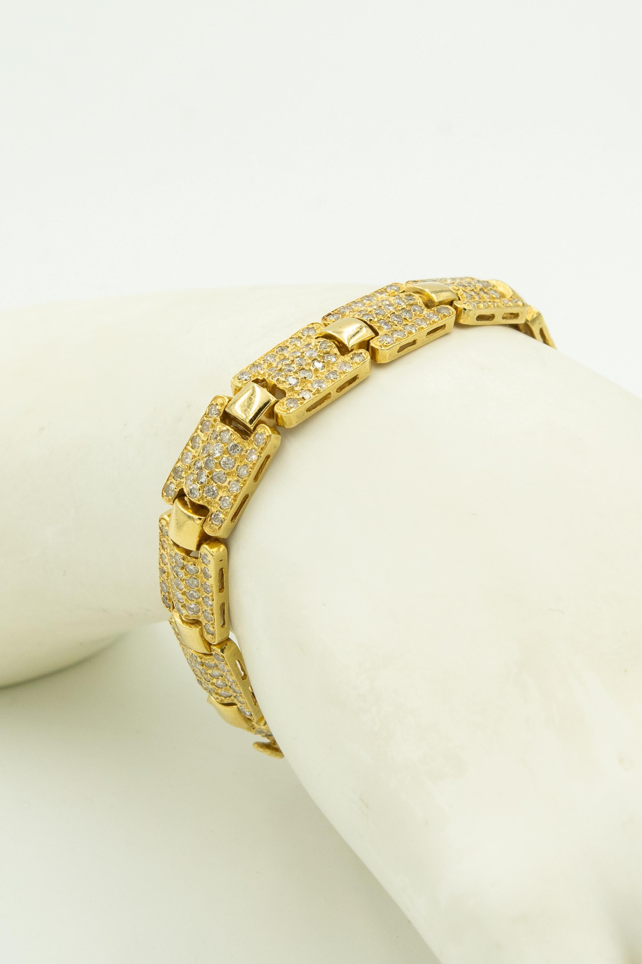 Pave Diamond Link Gold Bracelet 1