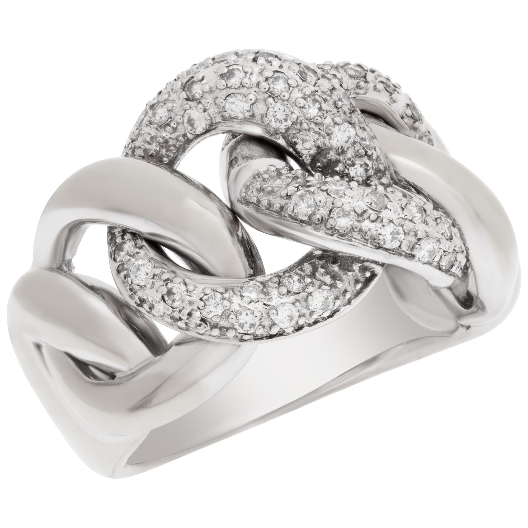 Pave Diamond link ring in 14k white gold. 0.50 carats in diamonds.  In Excellent Condition For Sale In Surfside, FL