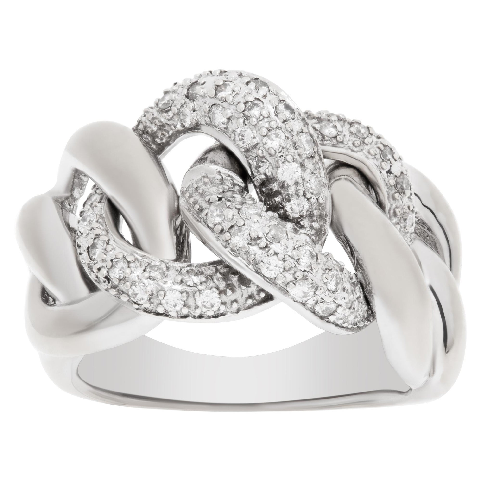 Anillo de eslabón con pavé de diamantes en oro blanco de 14k. 0,50 quilates en diamantes.
