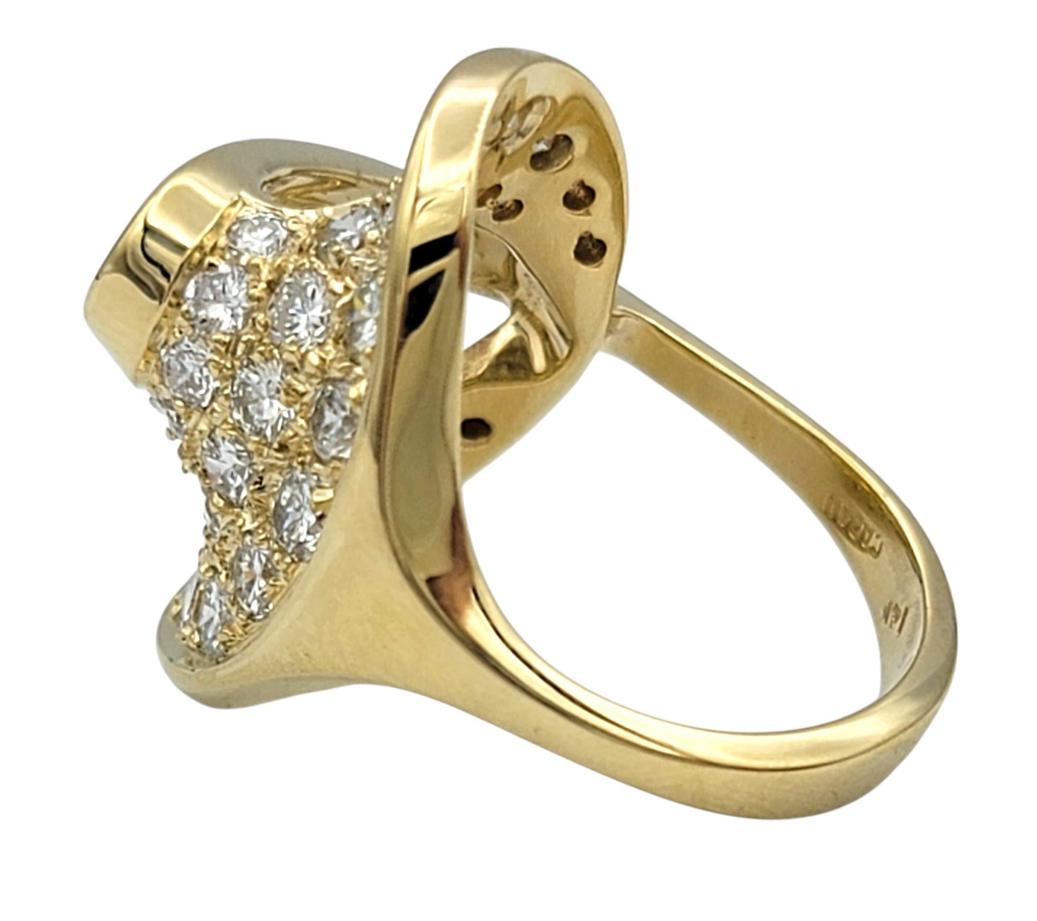 De las mujeres Anillo de cóctel de oro amarillo de 14 quilates con pavé de diamantes oblongos de corte escultural en venta