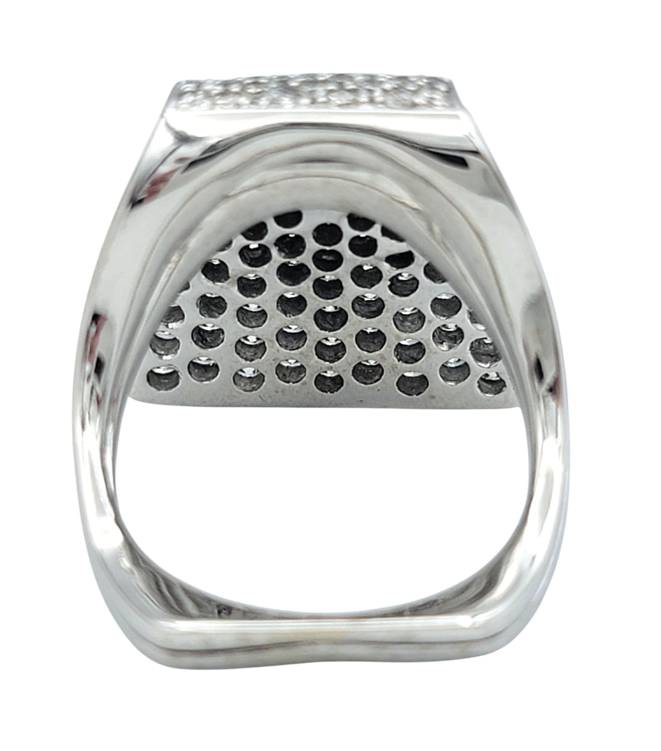 Pavé-Diamant-Cocktailring im überlappenden Design aus poliertem 14 Karat Weißgold im Zustand „Gut“ im Angebot in Scottsdale, AZ