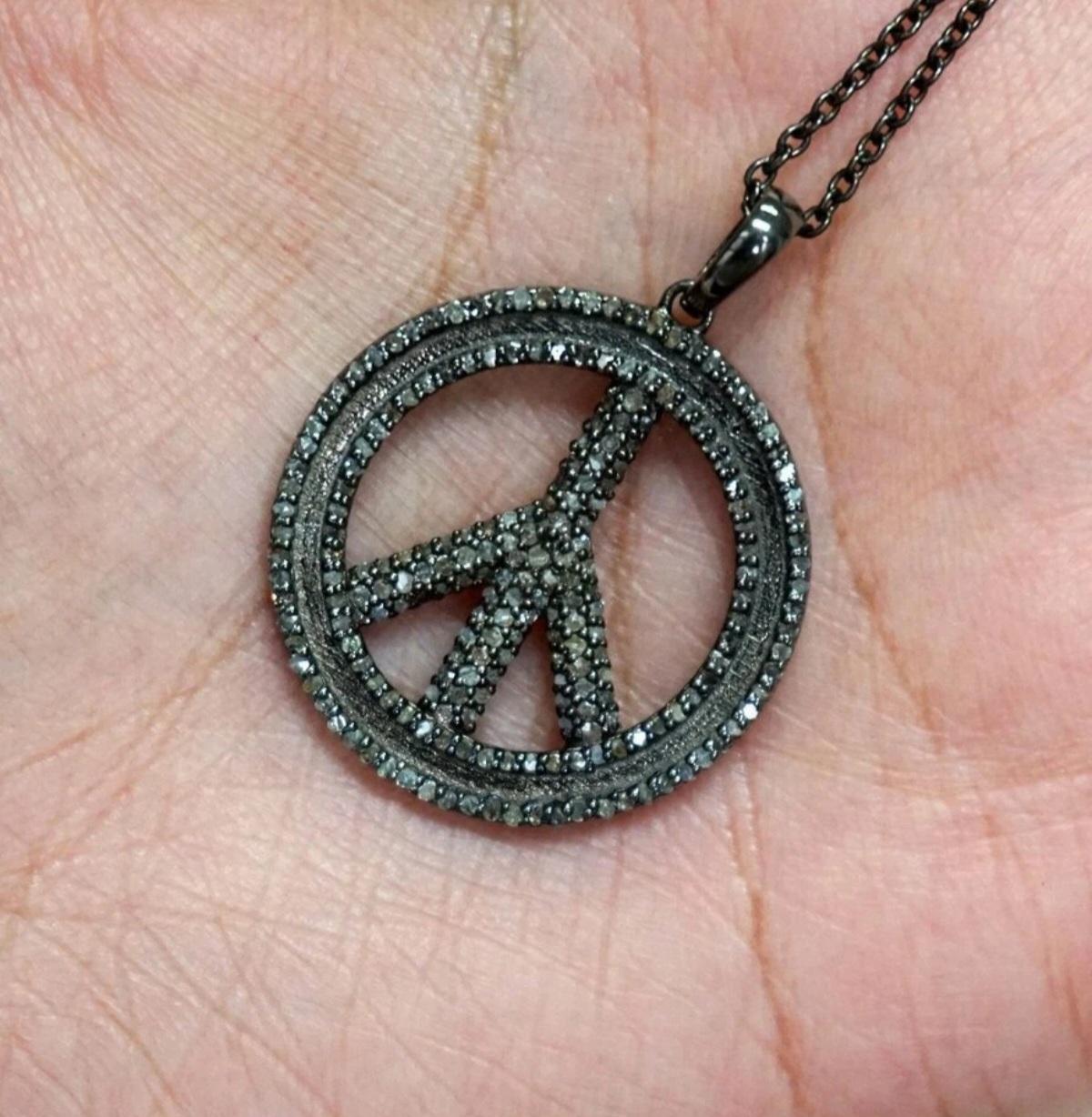 Colgante de diamantes con pavé con el símbolo de la paz Colgante de plata 925 con el símbolo de la paz Regalo. Corte redondo en venta