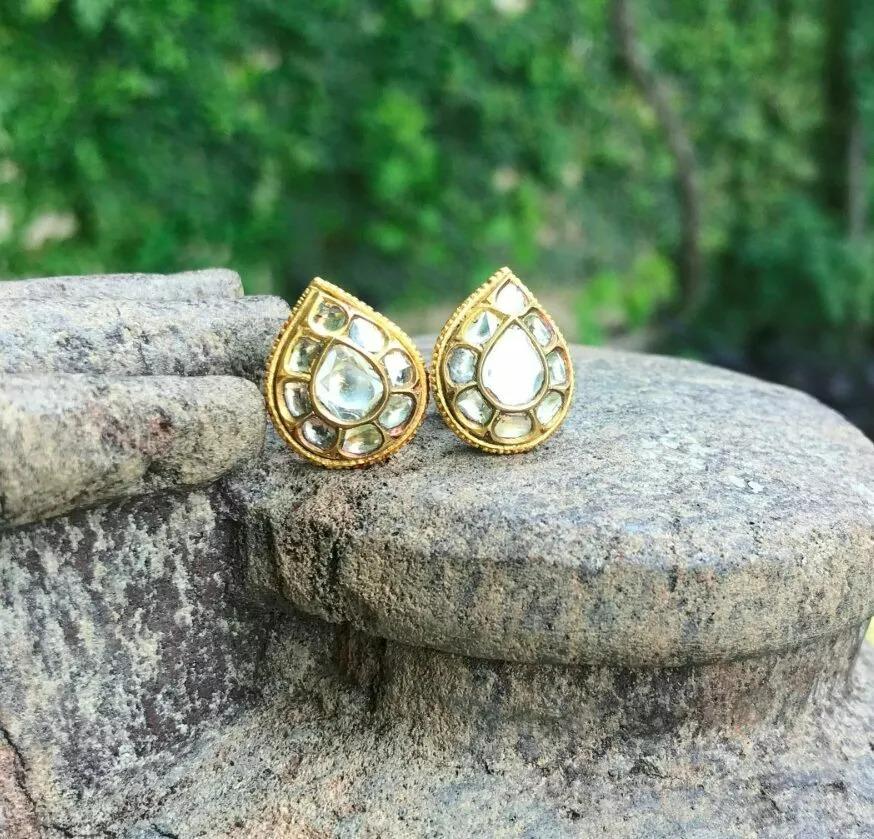 Taglio a goccia Orecchino Pave Diamond Pear Shape con diamante Rosecut in oro 14K in vendita