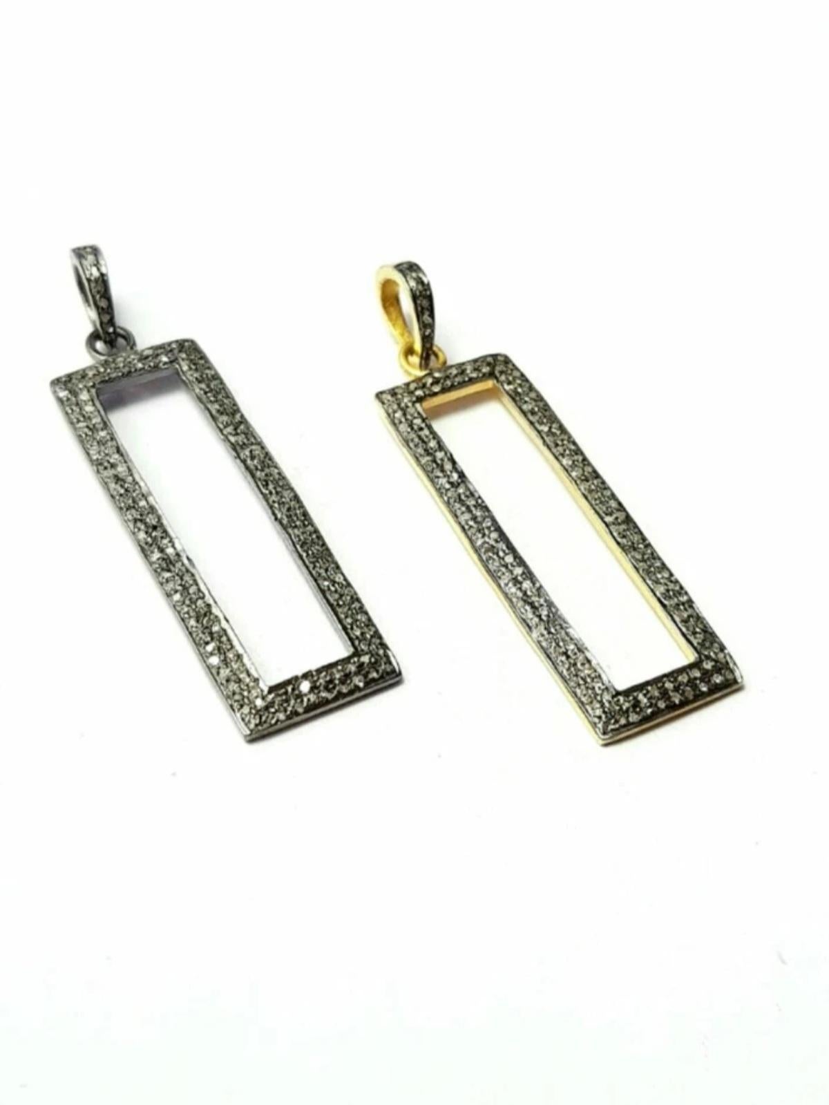 Taglio rotondo Ciondolo con diamante Pave in argento 925 Collana di Natale con diamante fatta a mano Unisex. in vendita