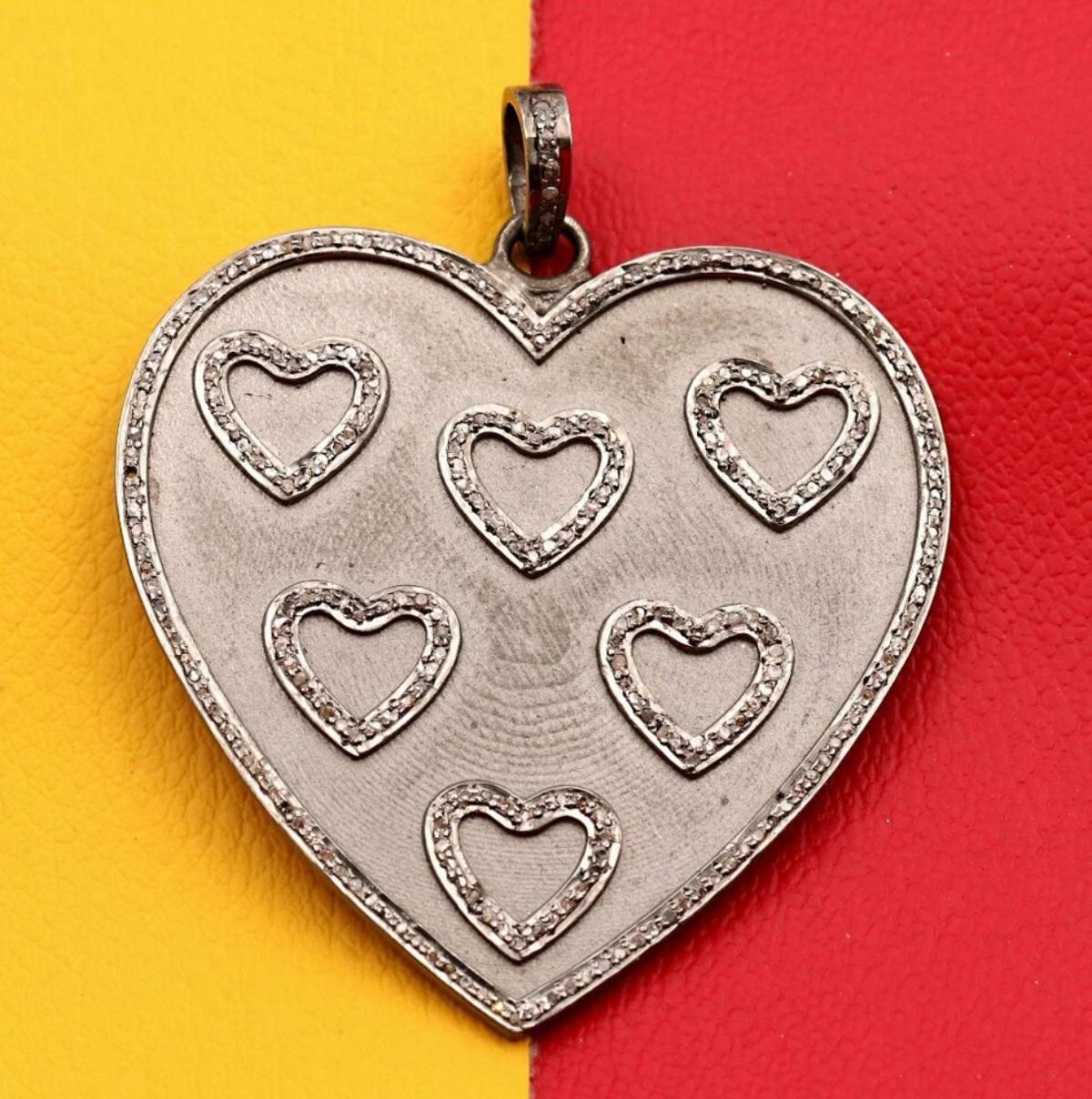 Pendentif diamant pavé pendentif coeur en argent 925 bicolore pendentif fait main cadeau. Neuf - En vente à Chicago, IL