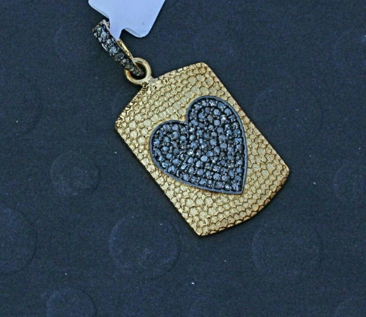 Pave Diamond Anhänger Findings 925 Sterling Silber Für Frauen Textured Anhänger. (Rundschliff) im Angebot