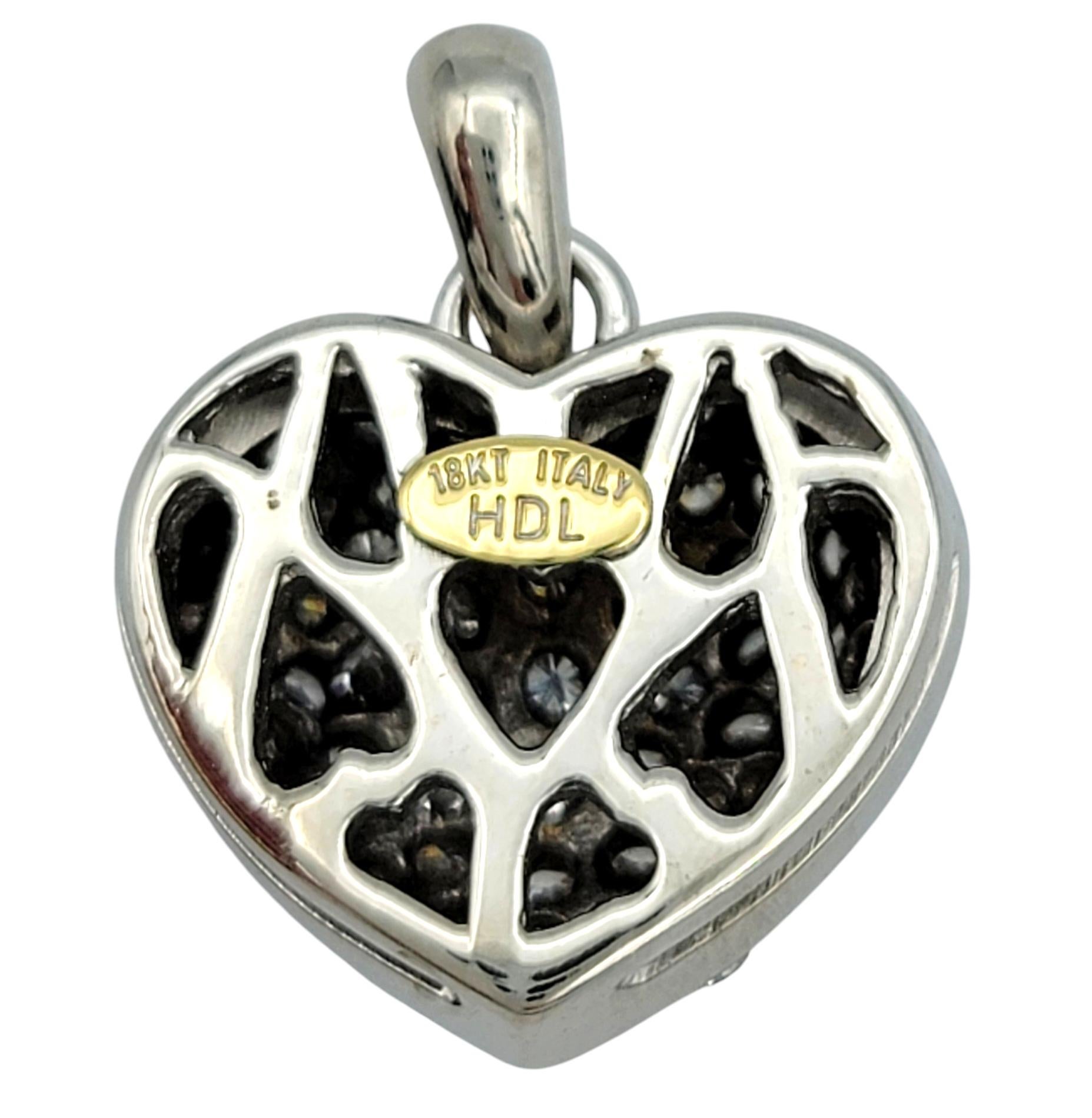 Taglio rotondo Ciondolo a forma di cuore gonfio con diamante Pavé in oro bianco lucido 18 carati in vendita