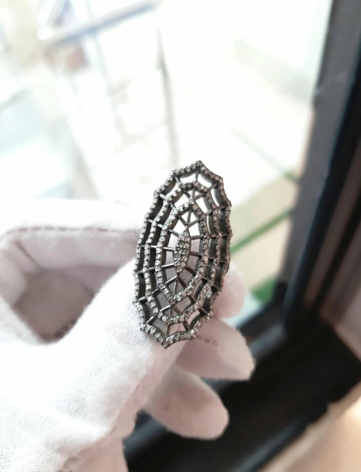 da uomo o donna Anello con pavé di diamanti in argento 925 Anello a ragnatela fatto a mano con diamanti. in vendita