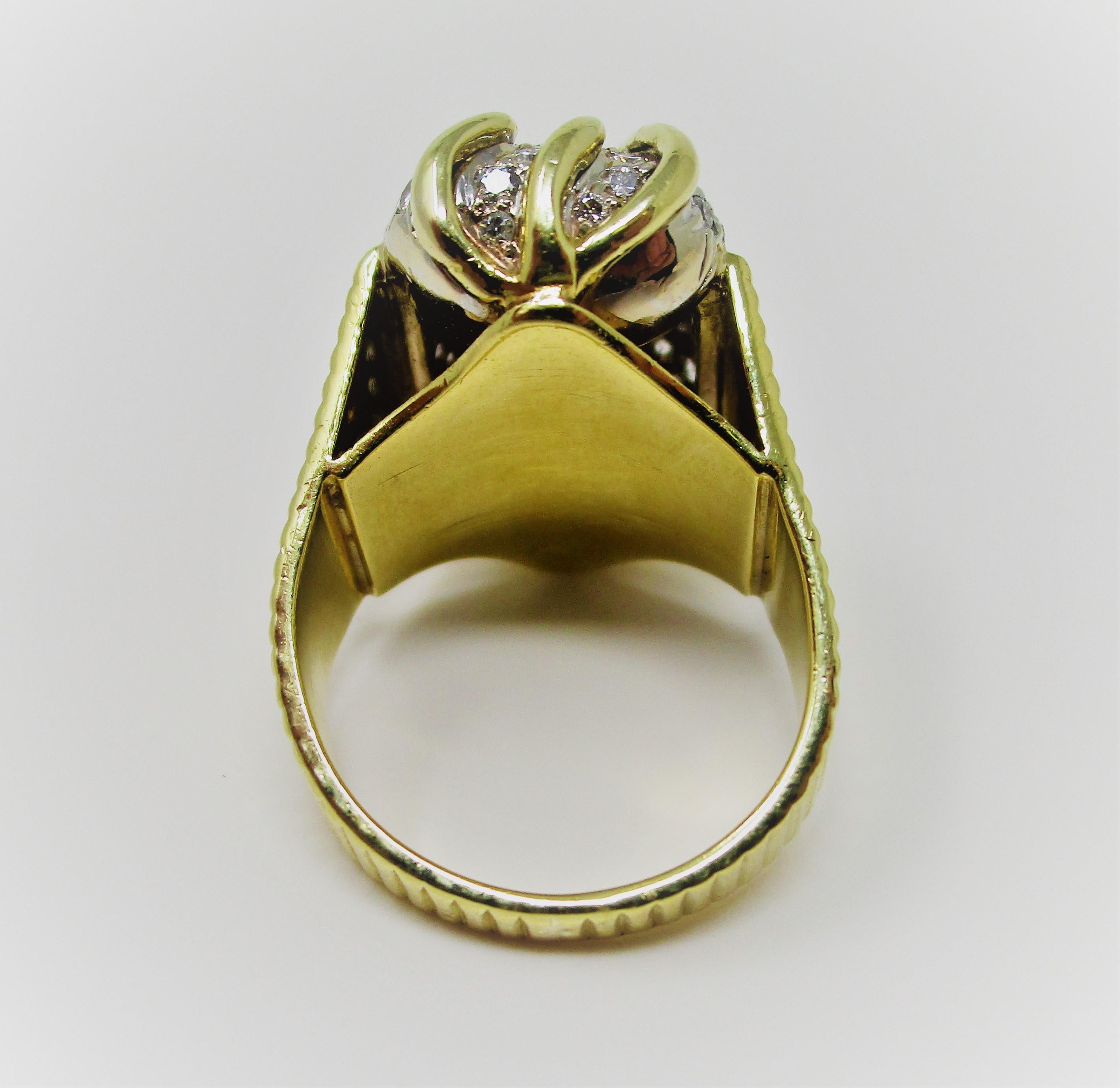 Pave Diamond Ring in 18 Karat Yellow Gold In Good Condition In Dallas, TX