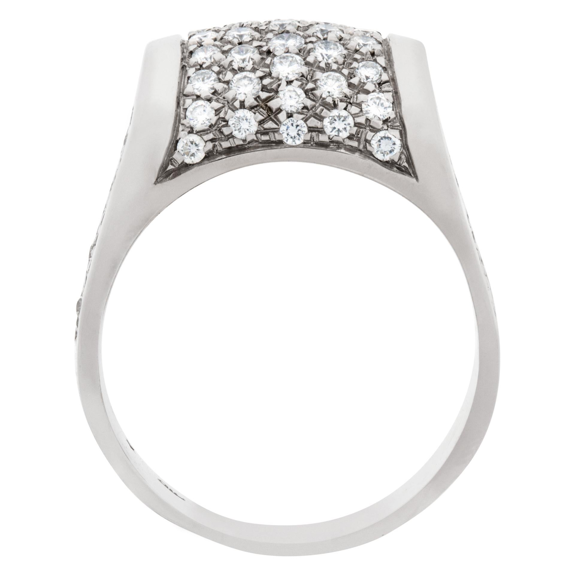 Pave Diamond Ring in 18k White Gold In Excellent Condition For Sale In Surfside, FL