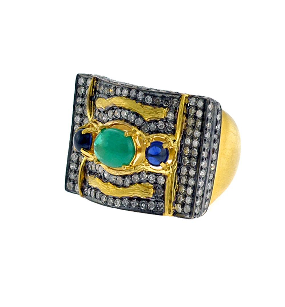Mixed Cut Pave Diamond Ring With Emerald & Sapphire Made In 18k Gold & Silver For Sale