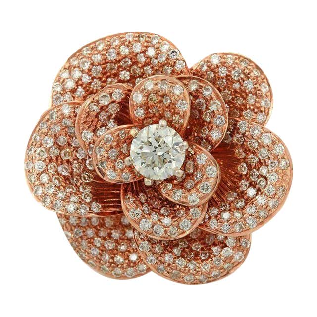 18K Rose Gold Elongated Flower Diamond Ring Totaling 1.71ct For Sale at ...